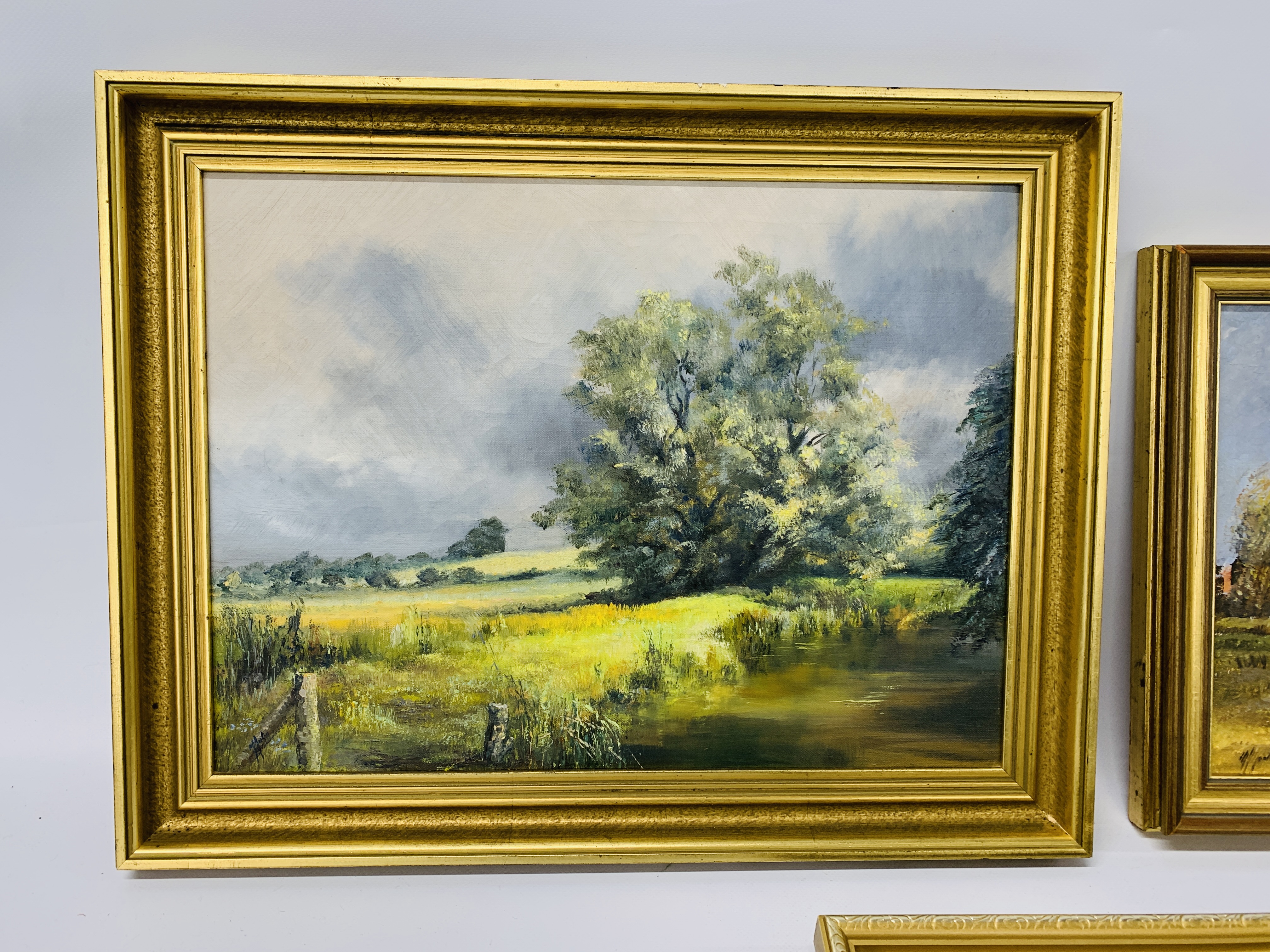 A FRAMED OIL ON CANVAS "CASTLE RISING SUMMER" BEARING SIGNATURE M.J. - Image 4 of 7
