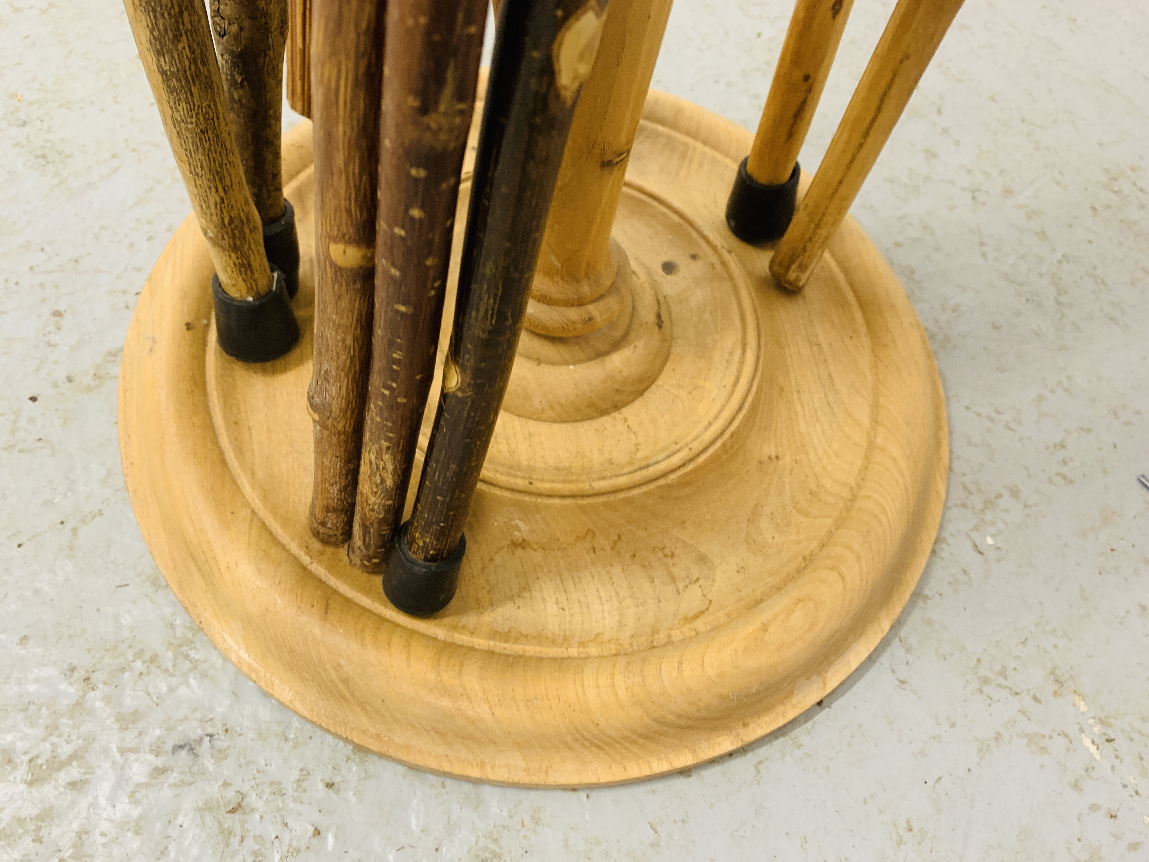 A HAND TURNED STAND CONTAINING A COLLECTION OF WALKING STICKS - Image 3 of 9