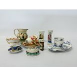 A GROUP OF CERAMICS INCLUDING A C19TH PRATTWARE JUG,