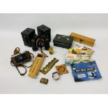 BOX OF COLLECTIBLES TO INCLUDE VINTAGE CAMERAS AND A PAIR OF 8 X 40 BINOCULARS, DOMINOES,