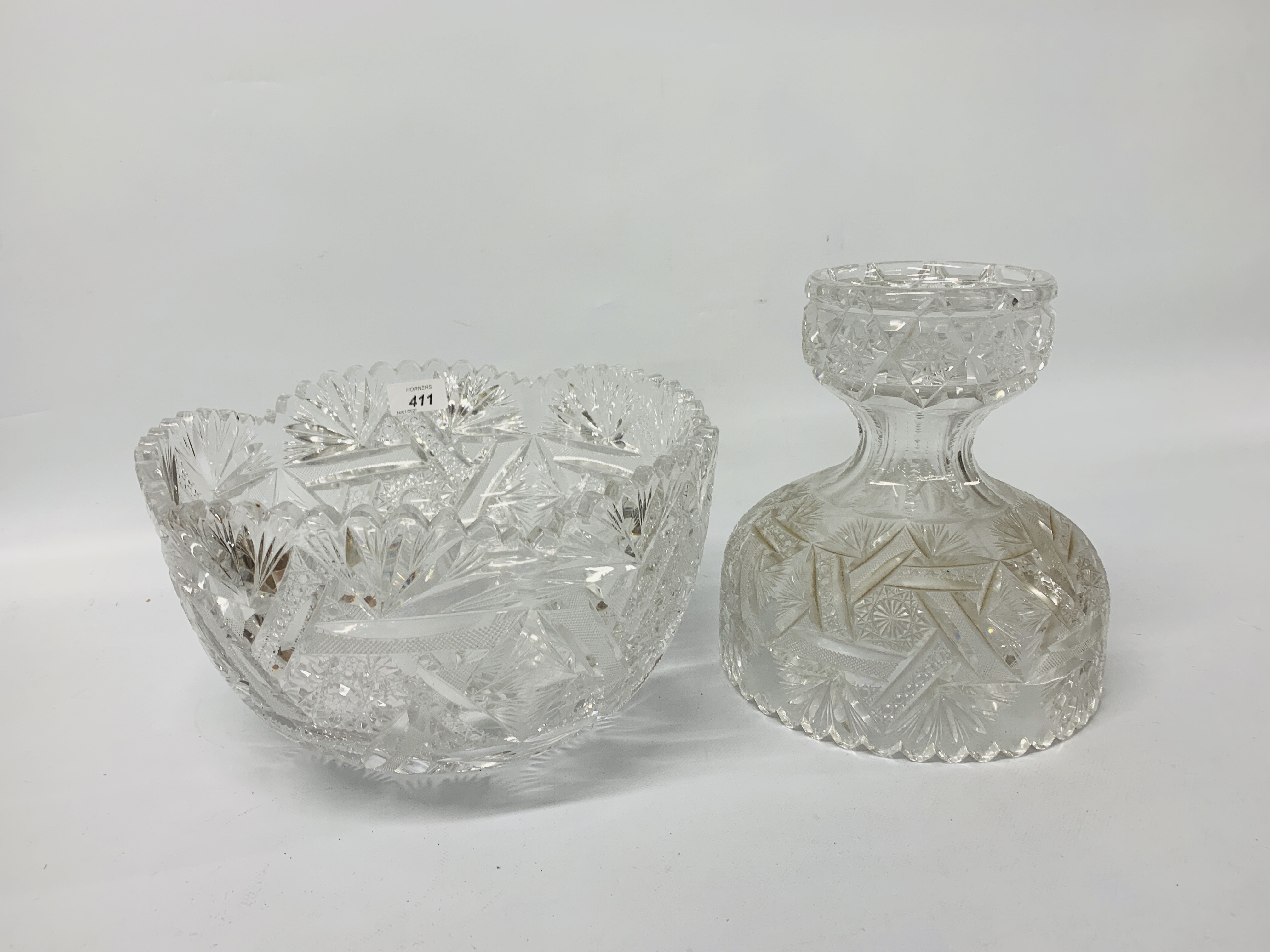 ORNATE LEAD CRYSTAL CENTRE PIECE COMPRISING OF A BASE & LARGE INSET BOWL - Image 8 of 8