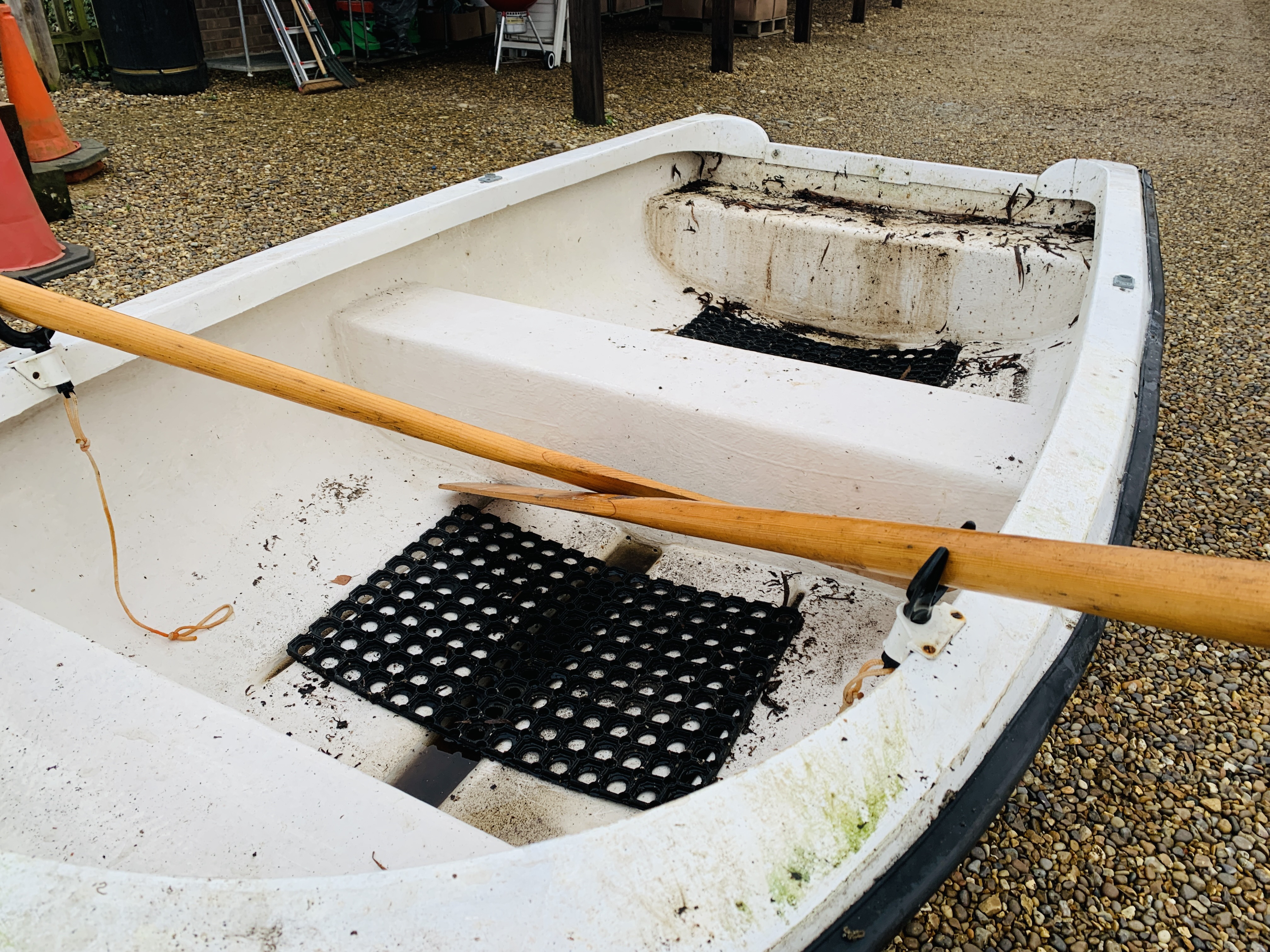 A 10FT FIBREGLASS ROWING DINGHY ON LAUNCHING TRAILER WITH OARS, - Image 12 of 12
