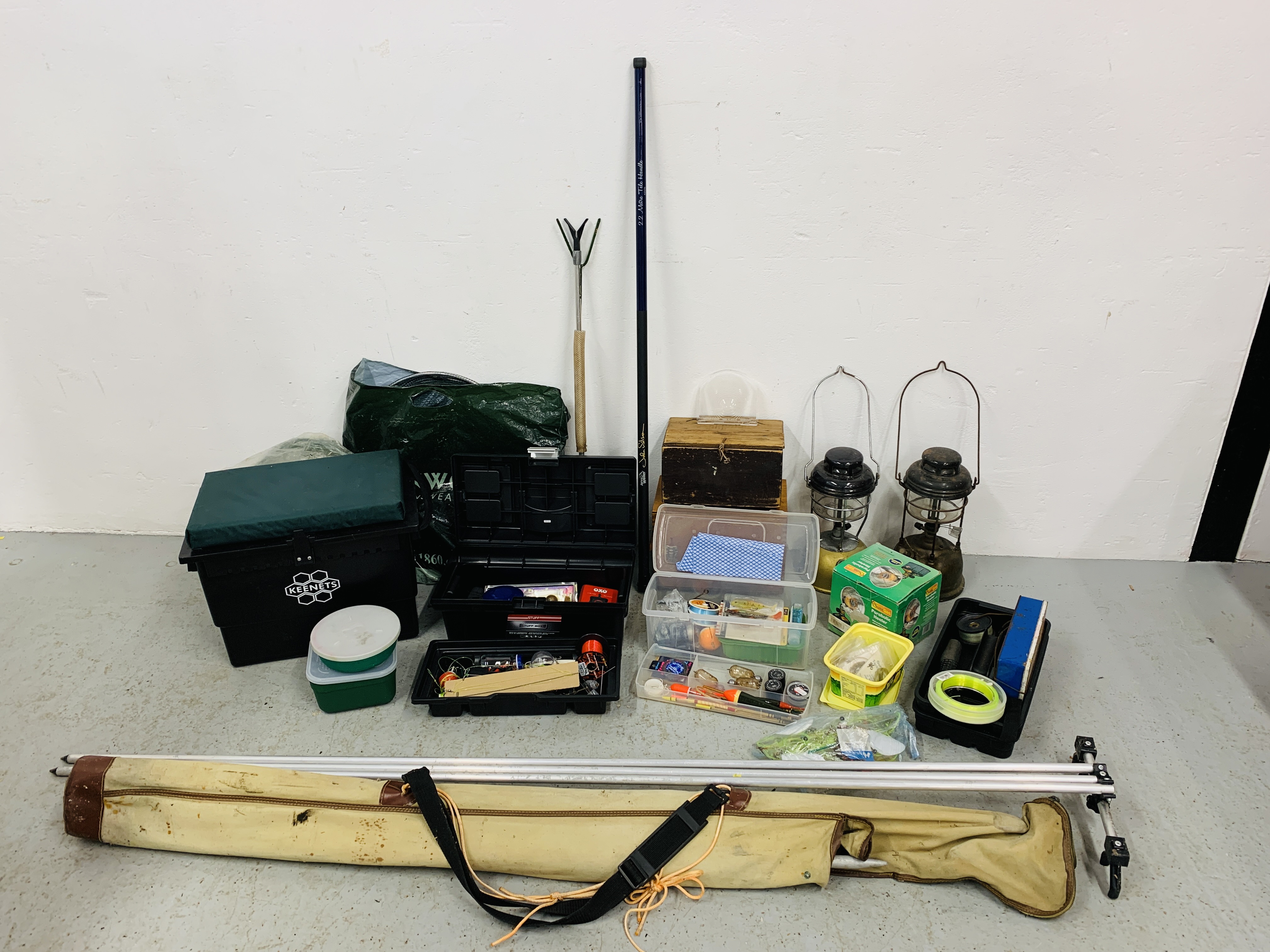 2 BOXES CONTAINING A COLLECTION OF MIXED FISHING ACCESSORIES TO INCLUDE JARVIS WALKER 2.