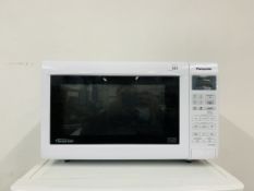 PANASONIC INVERTER MICROWAVE WITH INSTRUCTION BOOK - SOLD AS SEEN