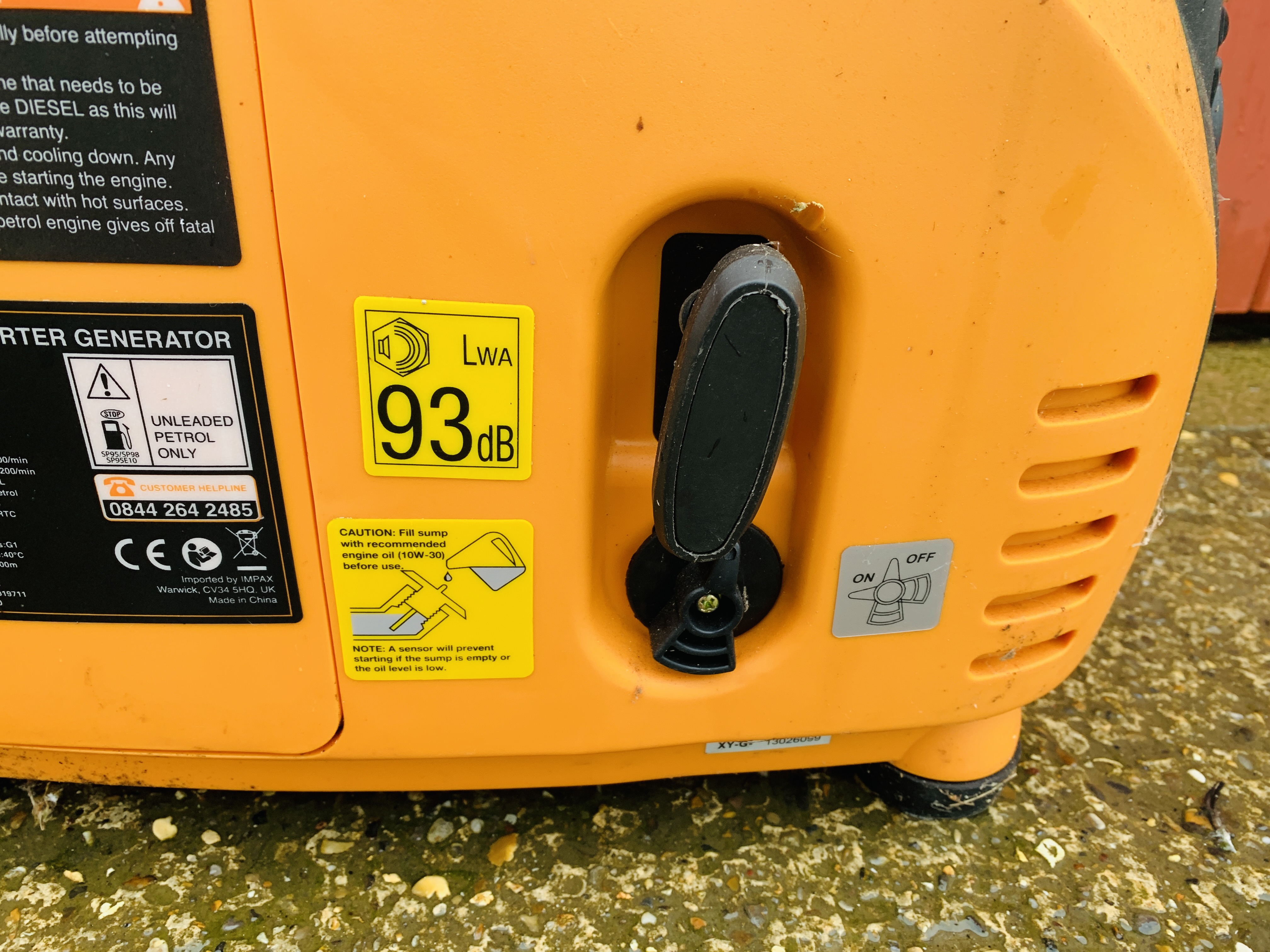 IMPAX IM 1500i /500 WATT INVERTER PETROL GENERATOR - SOLD AS SEEN - Image 6 of 8