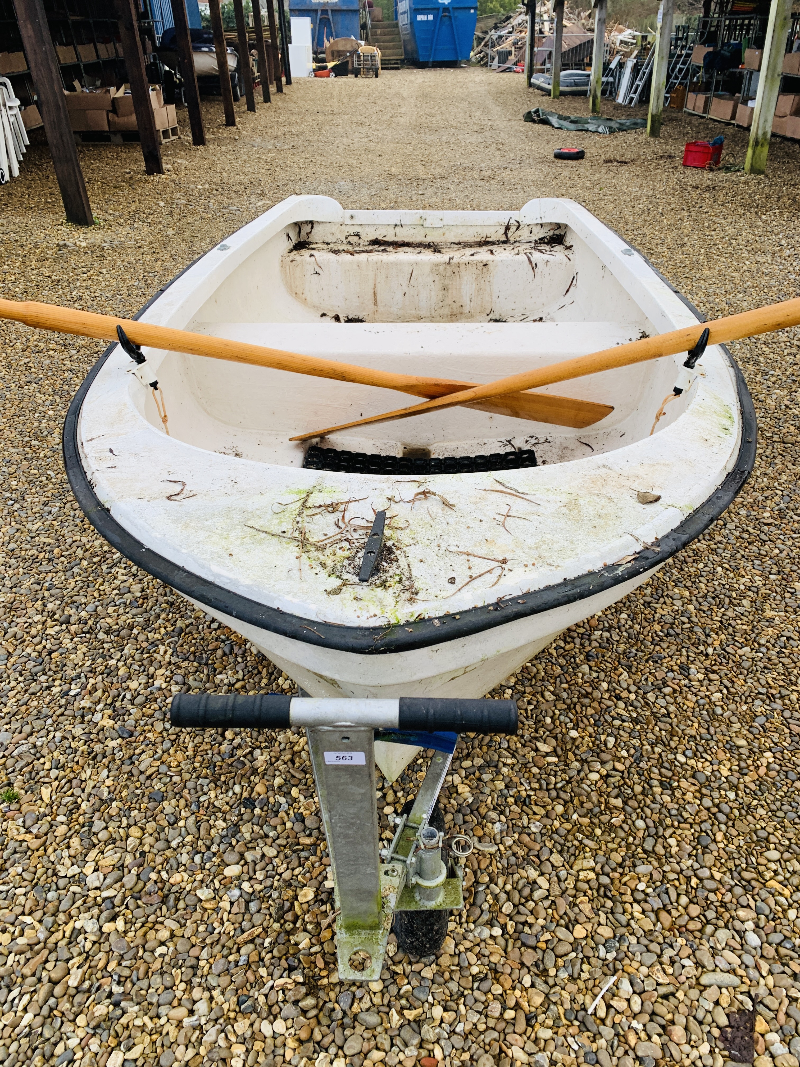 A 10FT FIBREGLASS ROWING DINGHY ON LAUNCHING TRAILER WITH OARS, - Image 3 of 12