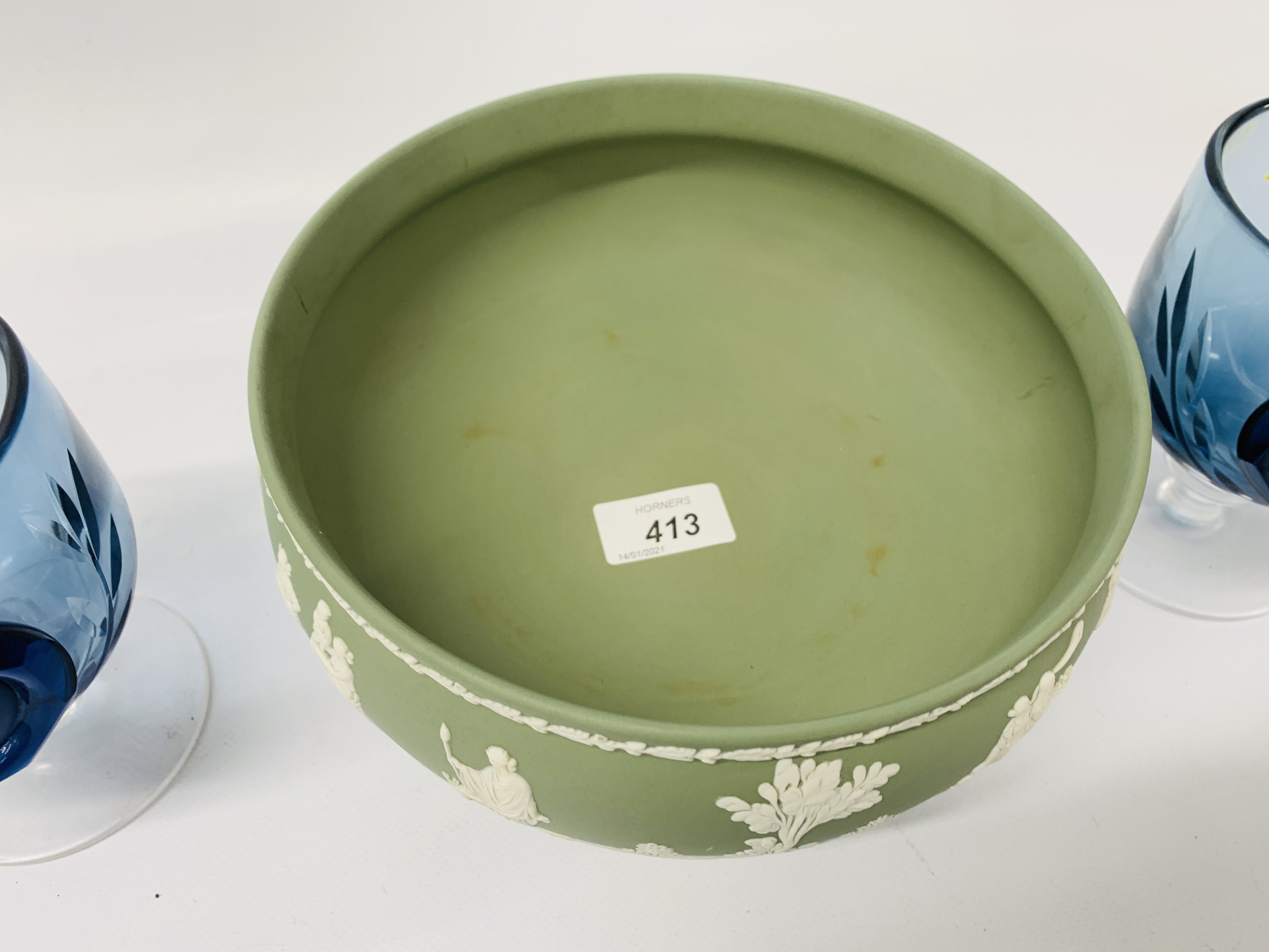 WEDGWOOD GREEN JASPER PEDESTAL BOWL, - Image 5 of 6