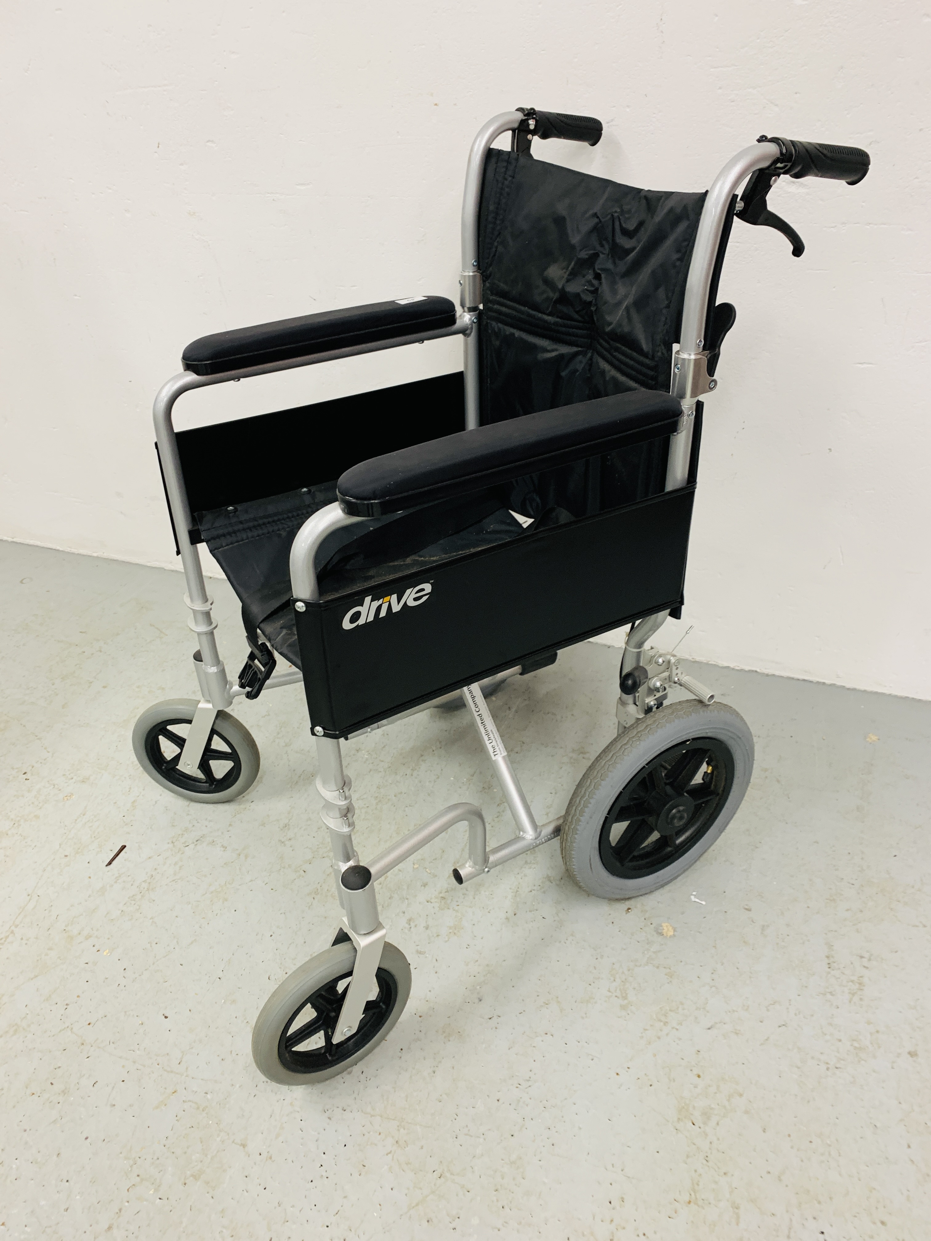 DRIVE DEVILBISS FOLDING WHEELCHAIR (NO FOOT RESTS) - Image 2 of 4