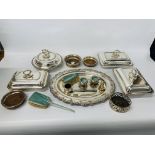 A GROUP OF GOOD QUALITY SILVER PLATED WARES TO INCLUDE OVAL TRAY LENGTH 45CM,
