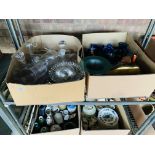 5 BOXES CONTAINING ASSORTED GLASSWARE, BLUE & WHITE CHINA, MASONS "REGENCY" TABLEWARE,