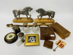 ASSORTED COLLECTIBLES TO INCLUDE PAIR OF CAST METAL HORSE ORNAMENTS, WHIP,