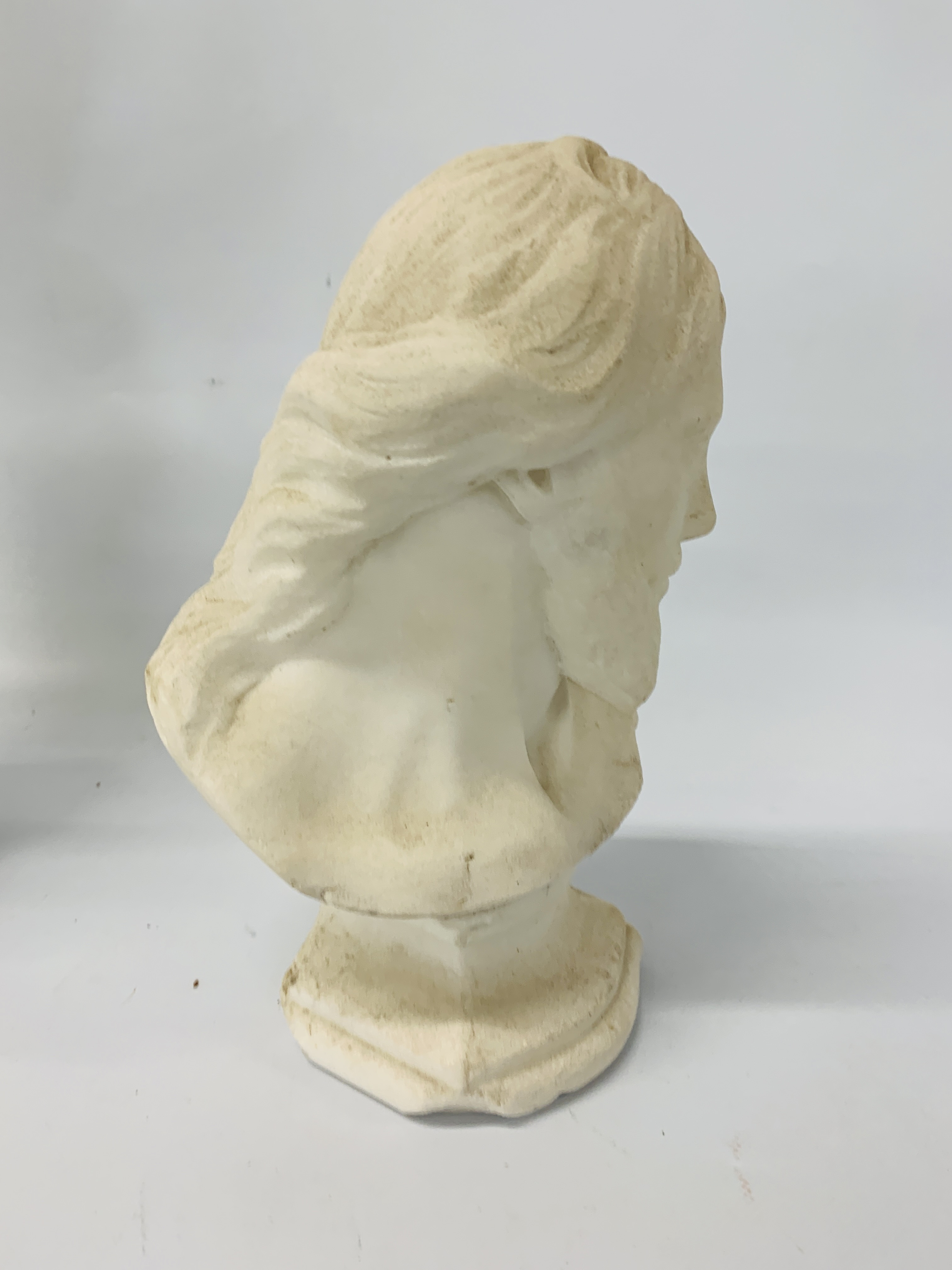 TWO CLASSICAL COMPOSITE BUSTS THE LARGE 50cm HIGH THE BACK MARKED BOWELLS PARIS 1921 407 FRANCE - Bild 3 aus 7