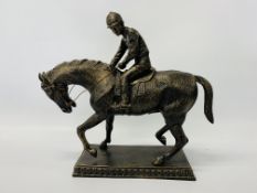 HORSE & JOCKEY FIGURE (R)