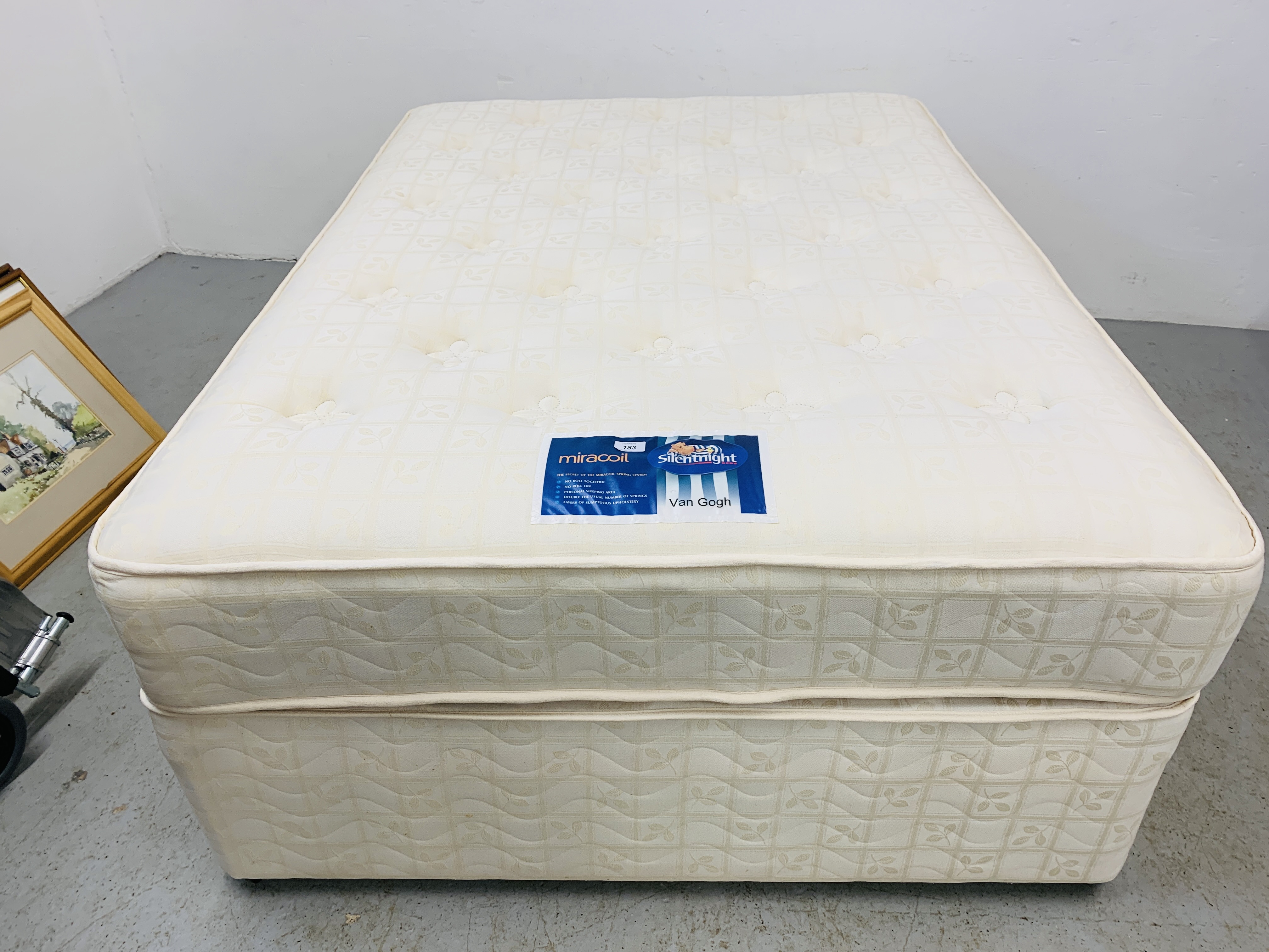 A SILENT NIGHT DOUBLE DIVAN BED WITH MIRACOIL MATTRESS - Image 3 of 4