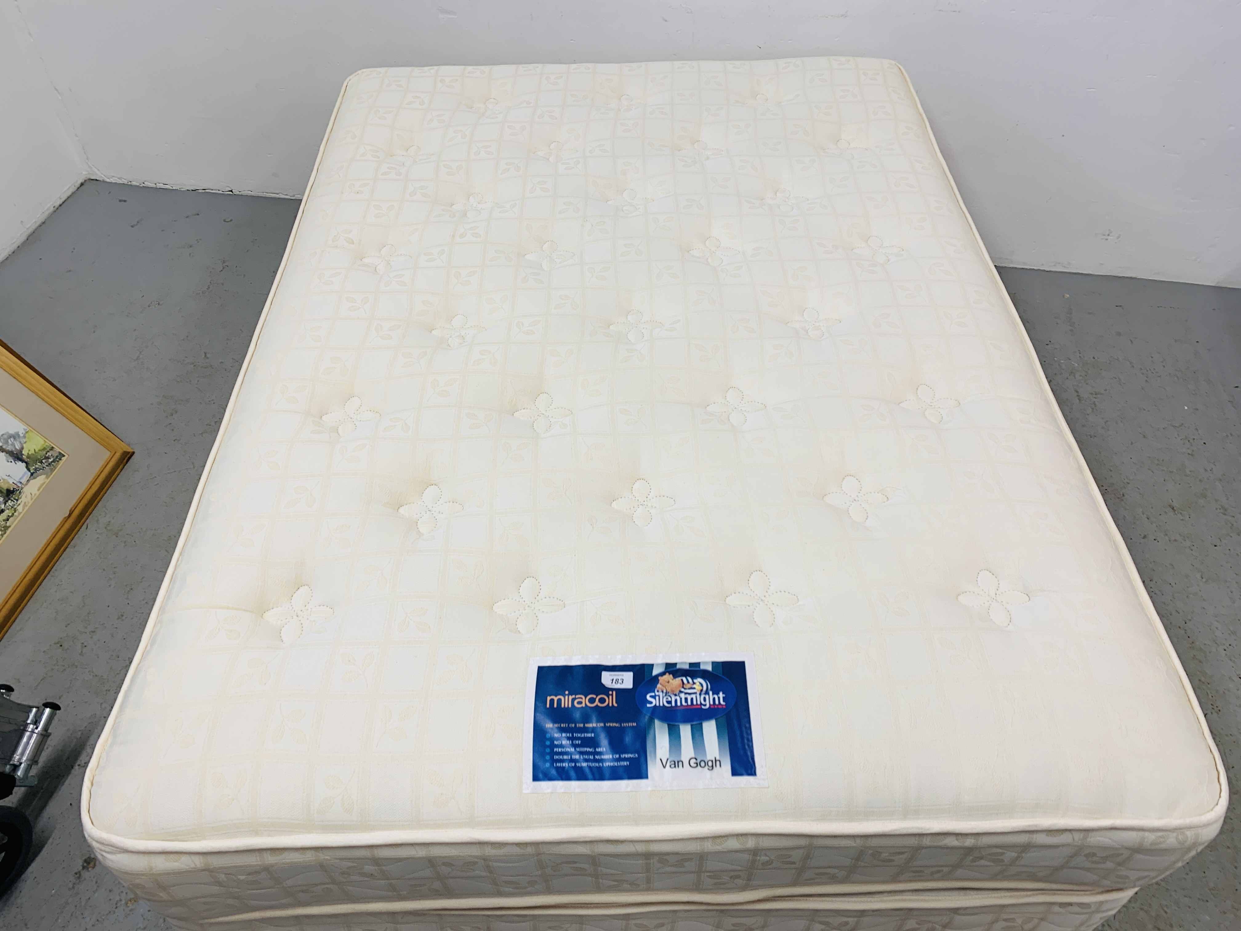 A SILENT NIGHT DOUBLE DIVAN BED WITH MIRACOIL MATTRESS - Image 4 of 4