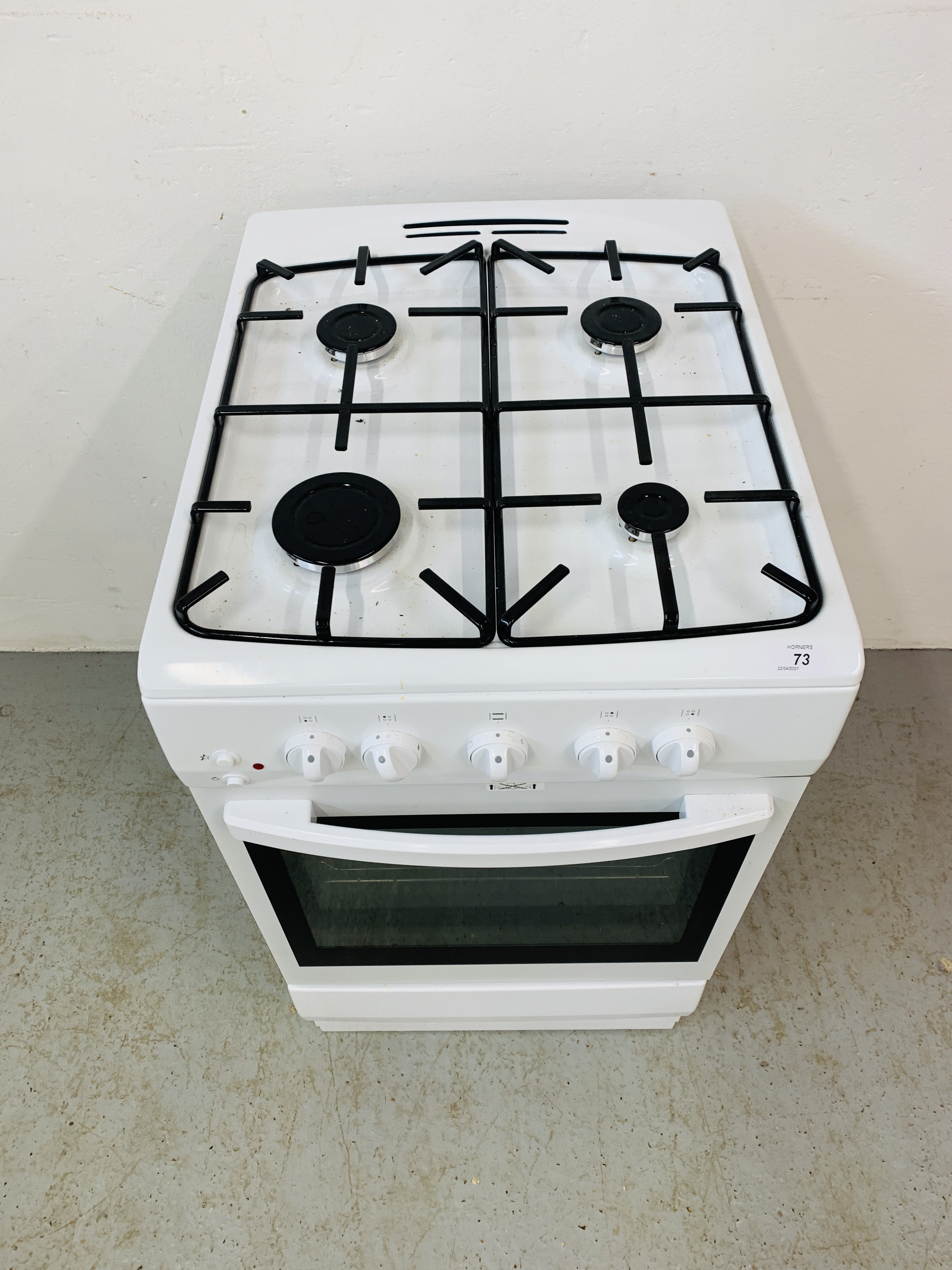 AN ESSENTIALS MAINS GAS SINGLE OVEN SLOT IN COOKER MODEL CFS9WU17 - SOLD AS SEEN (TRADE ONLY) - Image 2 of 11