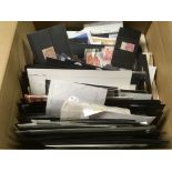 BOX WITH AN EXTENSIVE ACCUMULATION OF RE