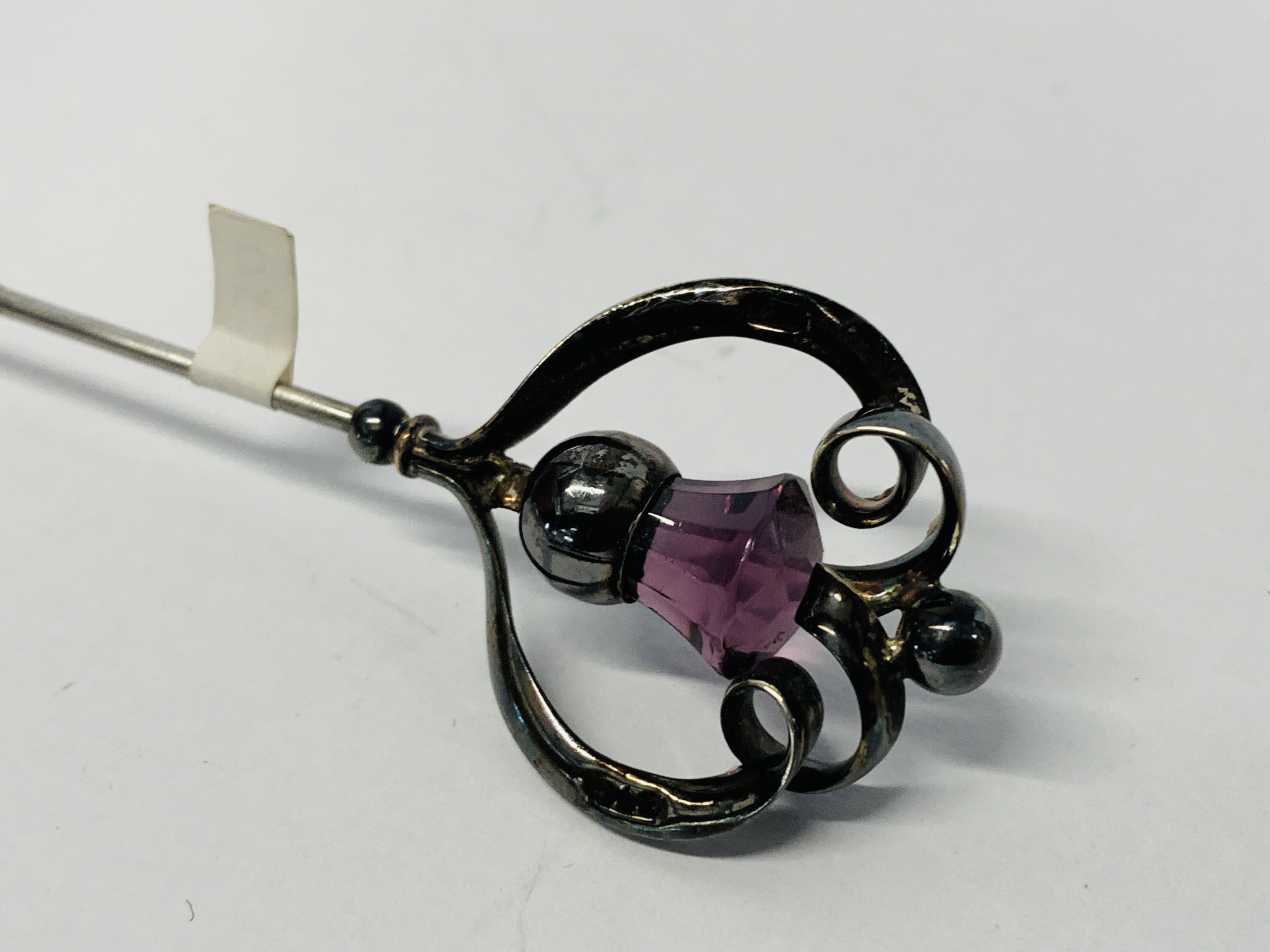 THREE SILVER CHARLES HORNER SILVER HAT PINS, EACH SET WITH A SINGLE AMETHYST, ONE LOOSE STONE, 25, - Image 5 of 10