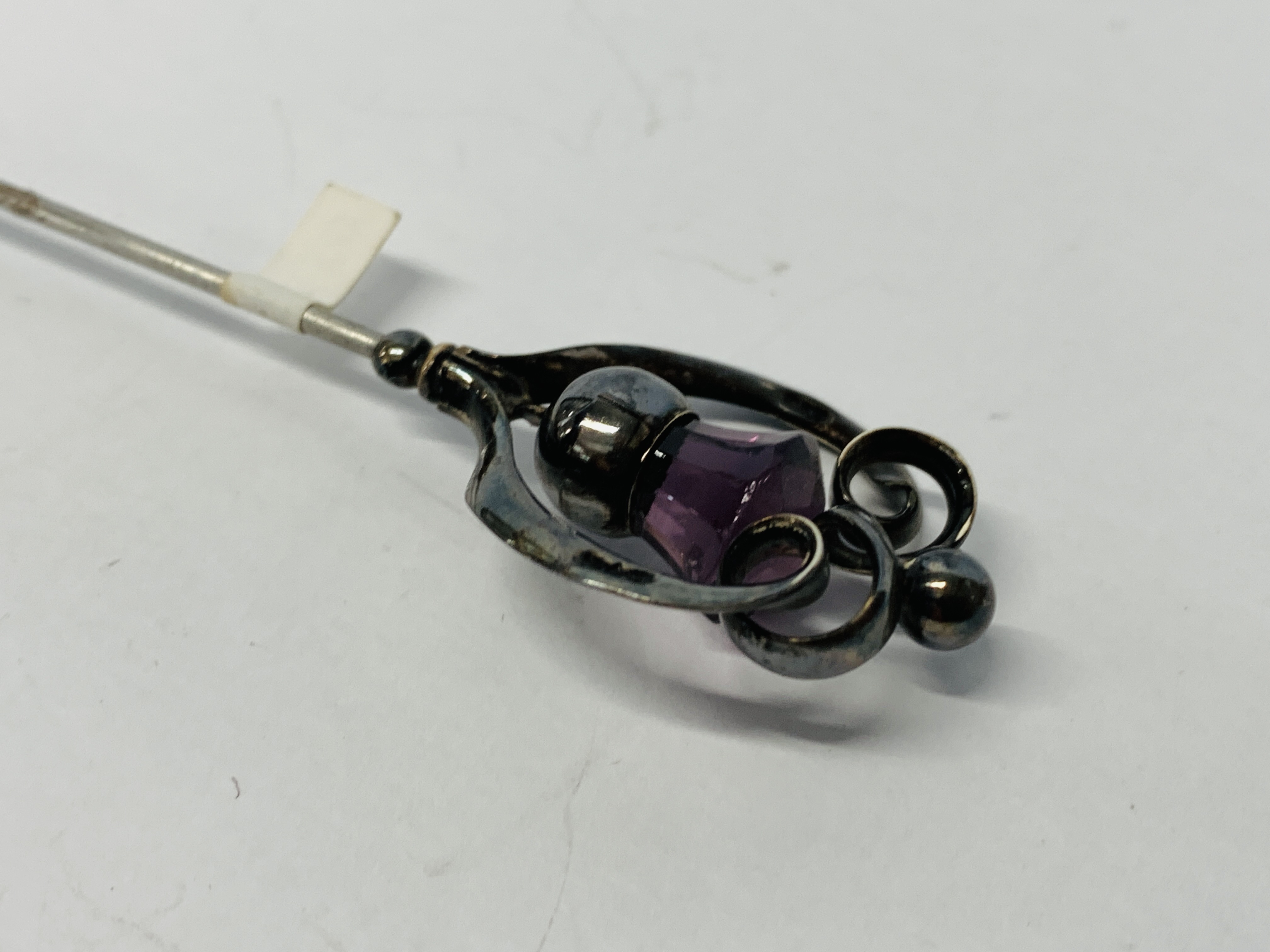 THREE SILVER CHARLES HORNER SILVER HAT PINS, EACH SET WITH A SINGLE AMETHYST, ONE LOOSE STONE, 25, - Image 4 of 10