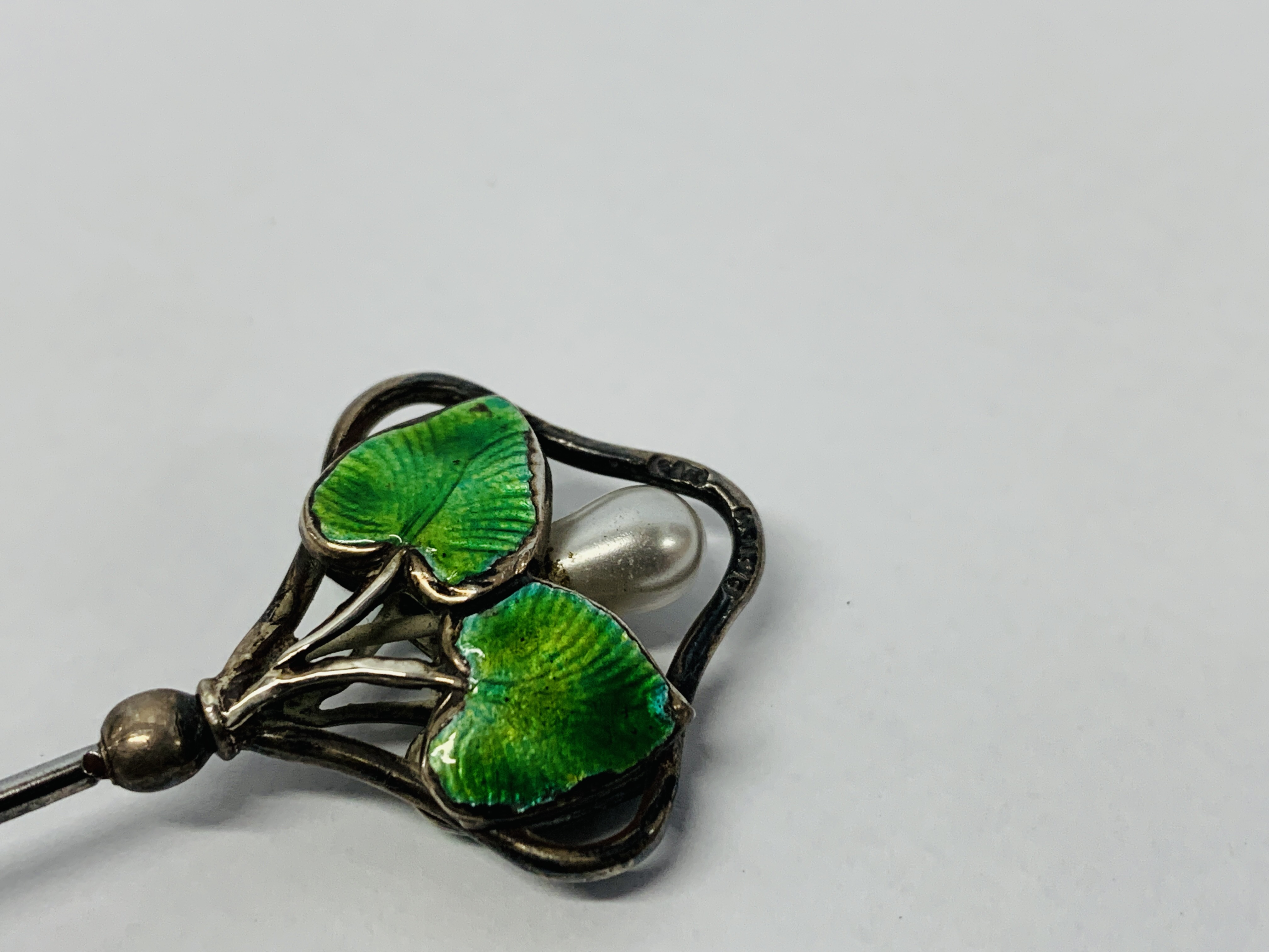 THREE SILVER HAT PINS: IVY LEAF ENAMEL FINIAL WITH SINGLE PEARL (CHARLES HORNER), - Image 8 of 14