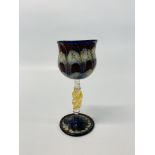 A C19TH VENETIAN TULIP - SHAPED GLASS, THE STEM WITH GILDED SPIRAL TWIST, HEIGHT 14CM.