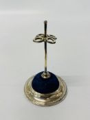 A SILVER HAT PIN STAND BY J & RC,