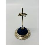 A SILVER HAT PIN STAND BY J & RC,