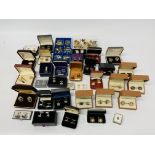 BOX CONTAINING 30 PAIRS OF BOXED CUFF LINKS ALONG WITH A FURTHER QUANTITY OF LOOSE CUFF LINKS AND