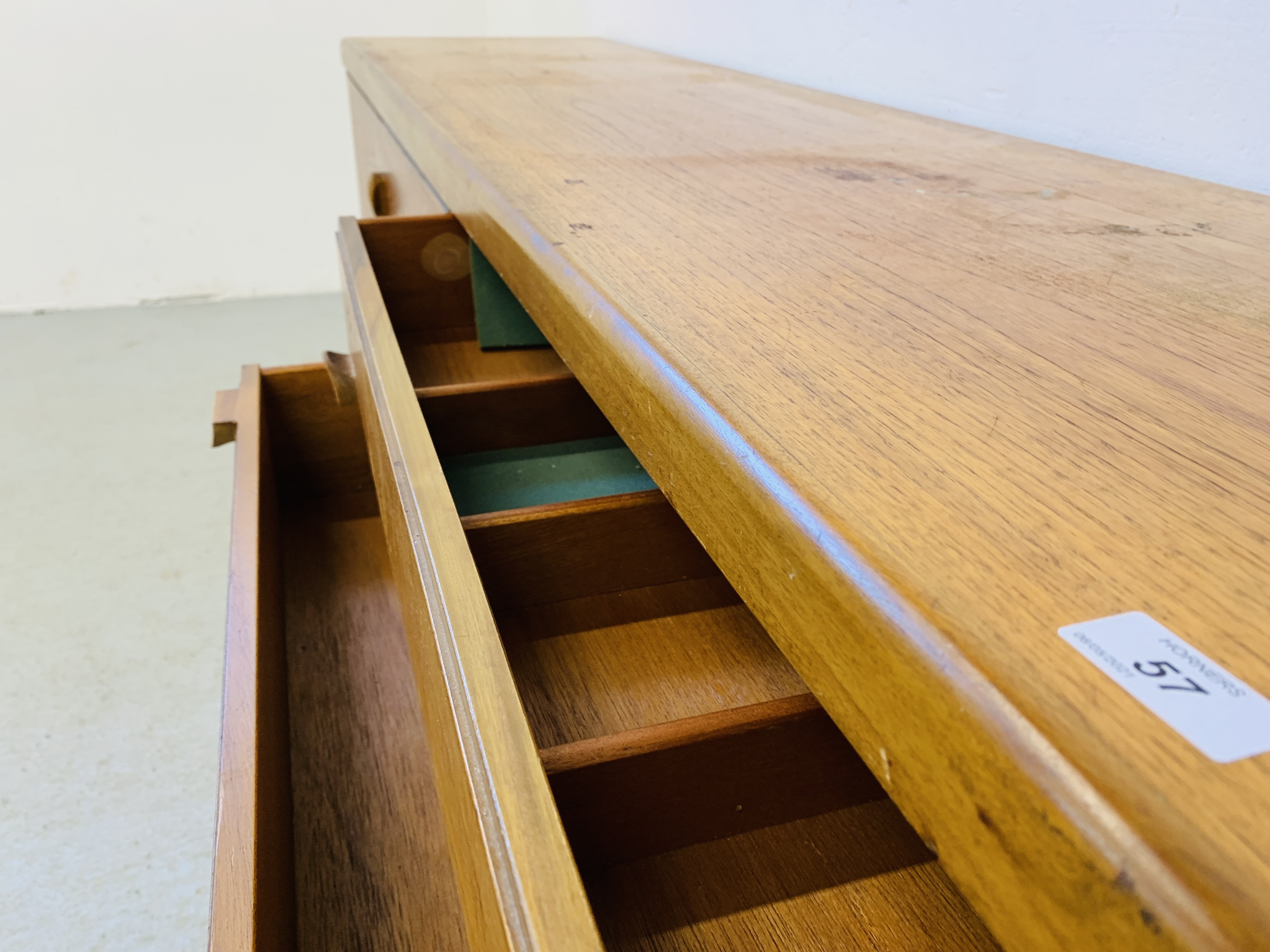 A RETRO TEAK FINISH SIDEBOARD WITH THREE DRAWERS AND TWO CABINET DOORS - LENGTH 184CM. DEPTH 45CM. - Image 9 of 13