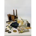 BOX OF COLLECTIBLES TO INCLUDE BOXED MICROSCOPE, VARIOUS VINTAGE MEASURES, VINTAGE COTTON REELS,