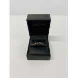 A 9CT GOLD SAPPHIRE AND DIAMOND RING,