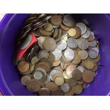 TUB OF MIXED UK AND OVERSEAS COINS,