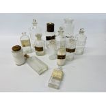 A FURTHER GROUP OF PHARMACY BOTTLES,