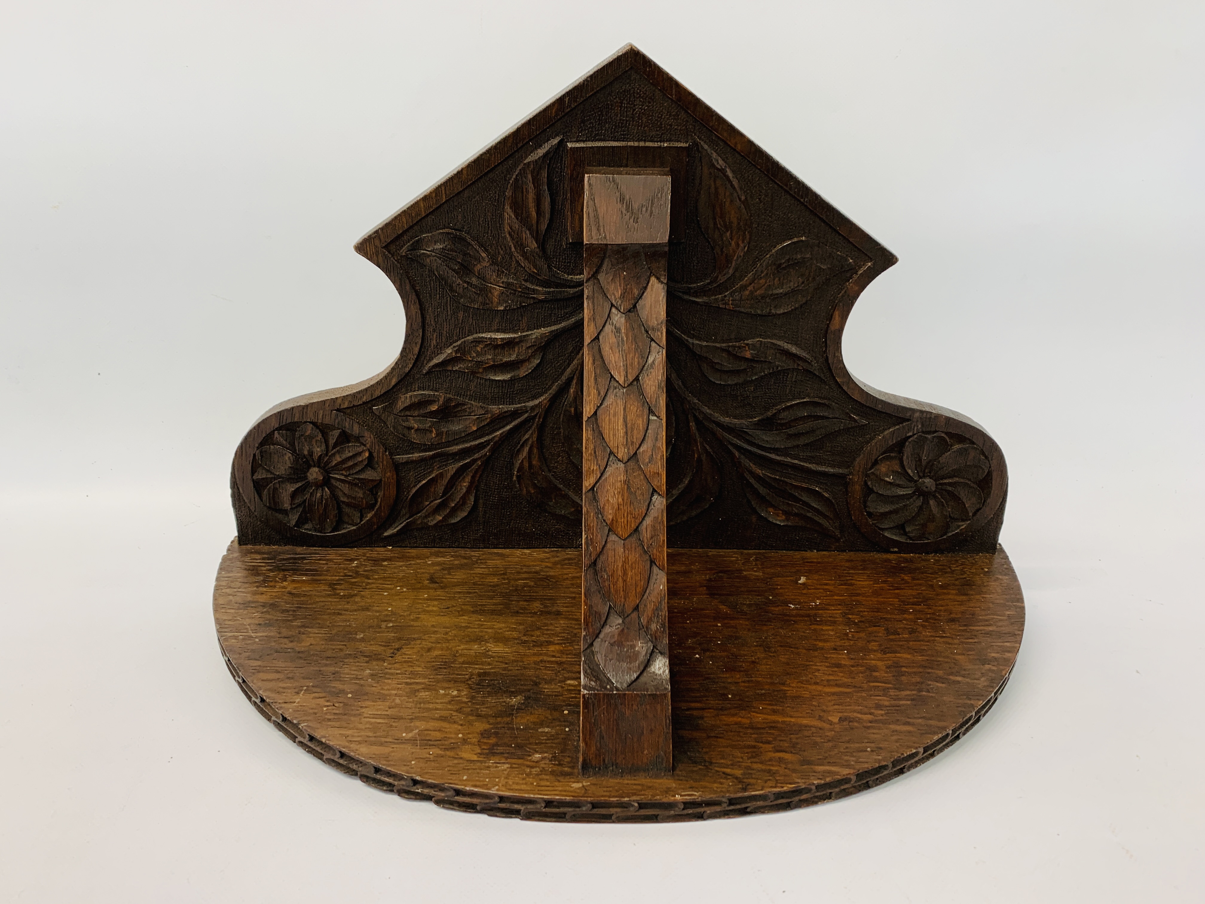 CARVED OAK WALL BRACKET ALONG WITH A VINTAGE MAHOGANY WALL CABINET - Image 6 of 8