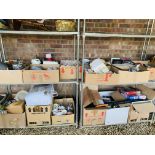 20 X BOXES CONTAINING ASSORTED HOMEWARES TO INCLUDE KITCHENWARE, TOASTER, KETTLE, PUZZLES,