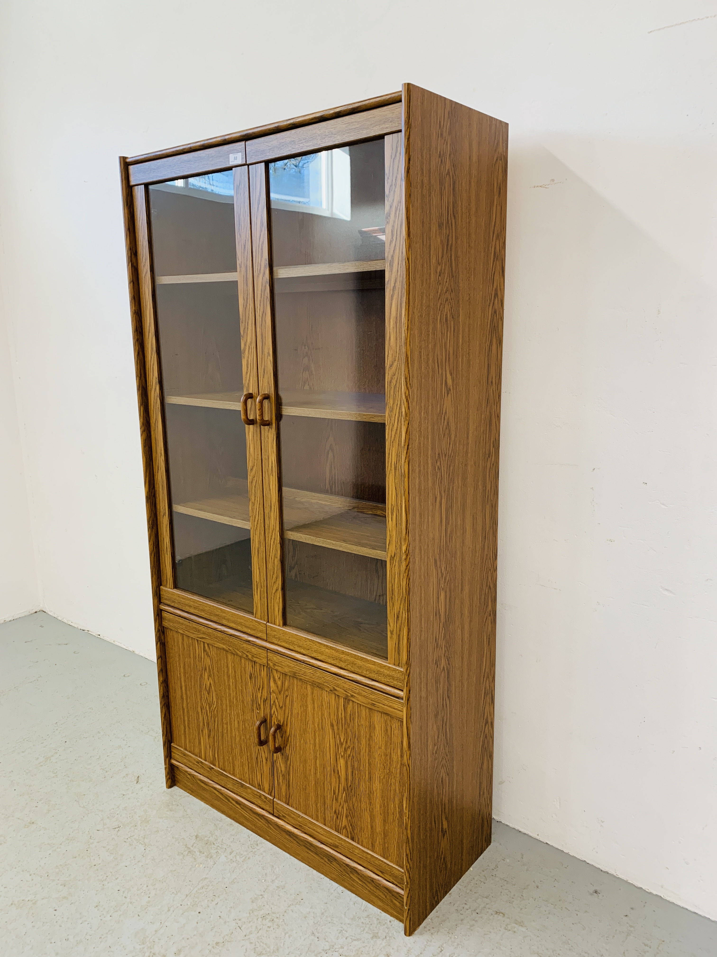 AN OAK EFFECT FINISH PART GLAZED DISPLAY CABINET - W 91CM. D 40CM. H 182CM. - Image 2 of 6