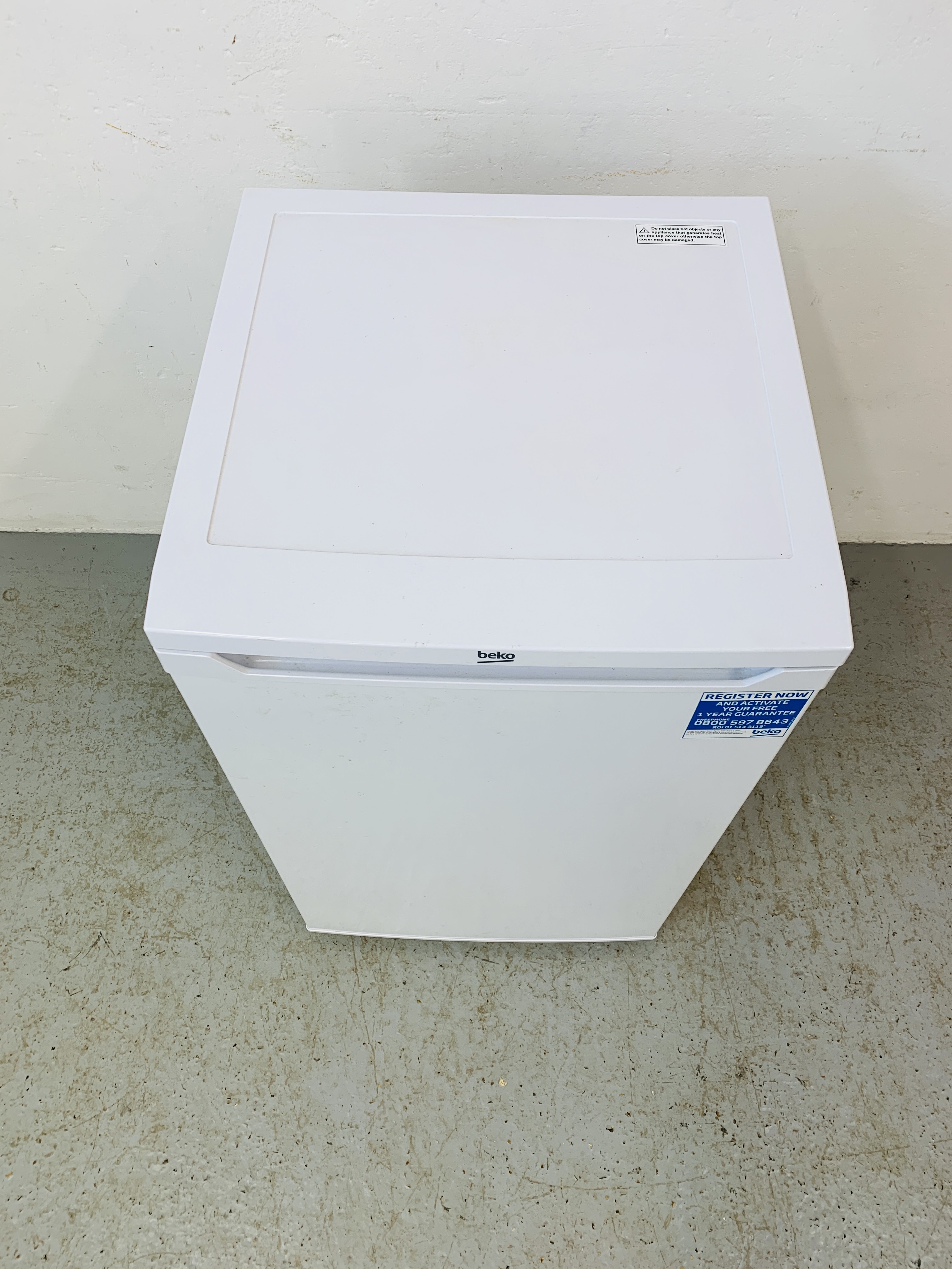 A BEKO UNDERCOUNTER FREEZER - SOLD AS SEEN - Image 2 of 6