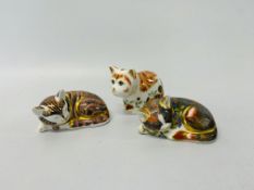 3 SMALL ROYAL CROWN DERBY KITTENS TO INCLUDE "SPICE" AND CATNIP KITTEN ALL WITH GOLD STOPPERS