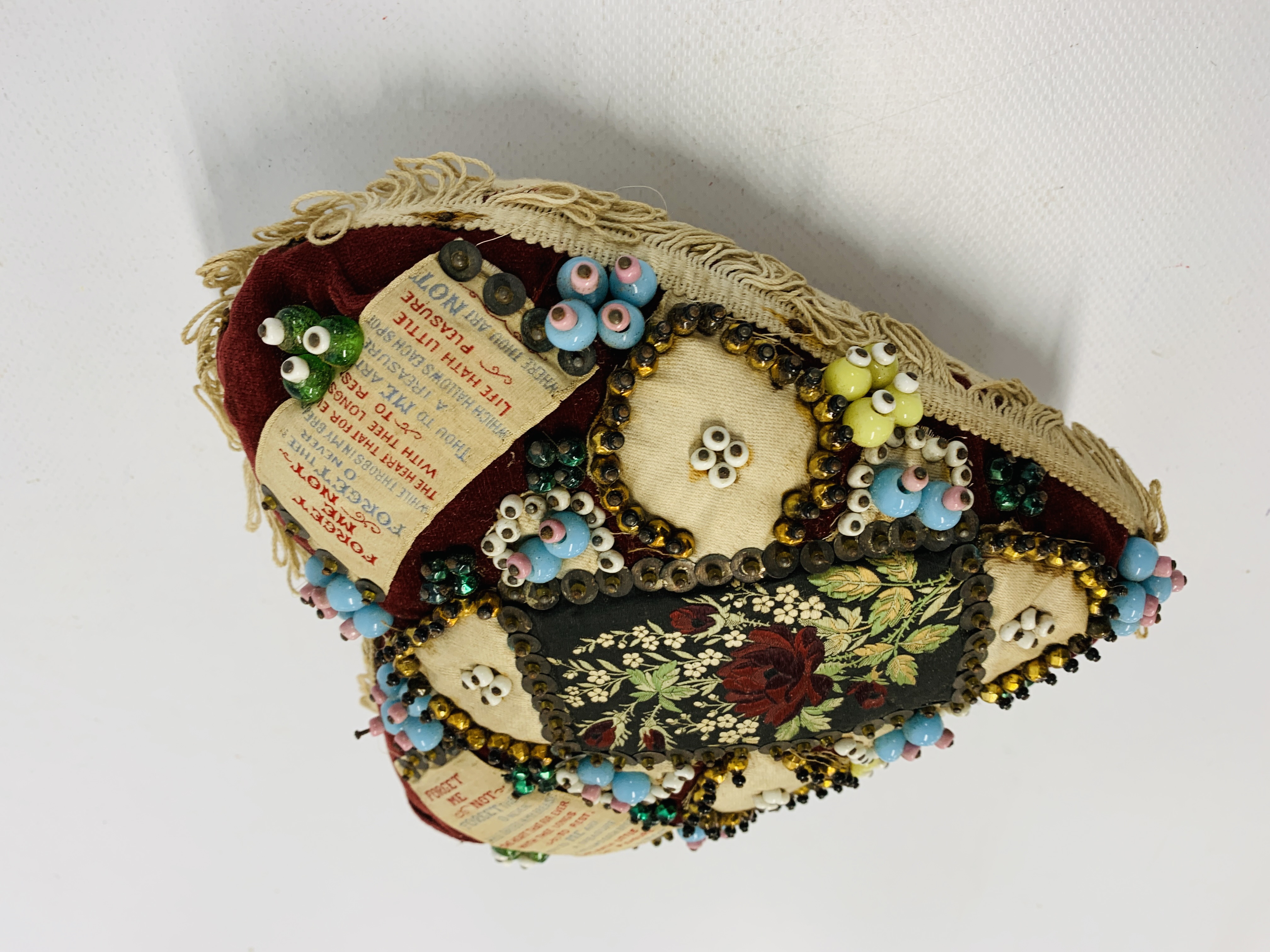 VINTAGE SWEETHEART CUSHION WITH BEADED DETAIL - Image 4 of 5