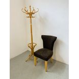 A BEECHWOOD COAT STAND AND A DARK TAN UPHOLSTERED HALL CHAIR