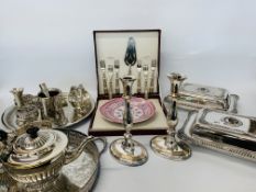 COLLECTION OF PLATED WARE TO INCLUDE 2 TUREENS, PAIR OF CANDLESTICKS, GRAVY BOAT, TANKARD,