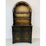A SMALL DARK OAK FINISH TWO DRAWER DRESSER WITH ARCHED TOP W 91CM, D 41CM,