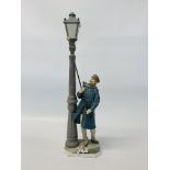 LLADRO FIGURE 5205 "THE LAMP LIGHTER" - HEIGHT 48 CM (A/F THUMBS MISSING)