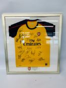 A MULTI SIGNED ARSENAL FOOTBALL SHIRT TEAM SQUAD 2007 / 2008 WITH CERTIFICATE AND FRAMED SIGNED