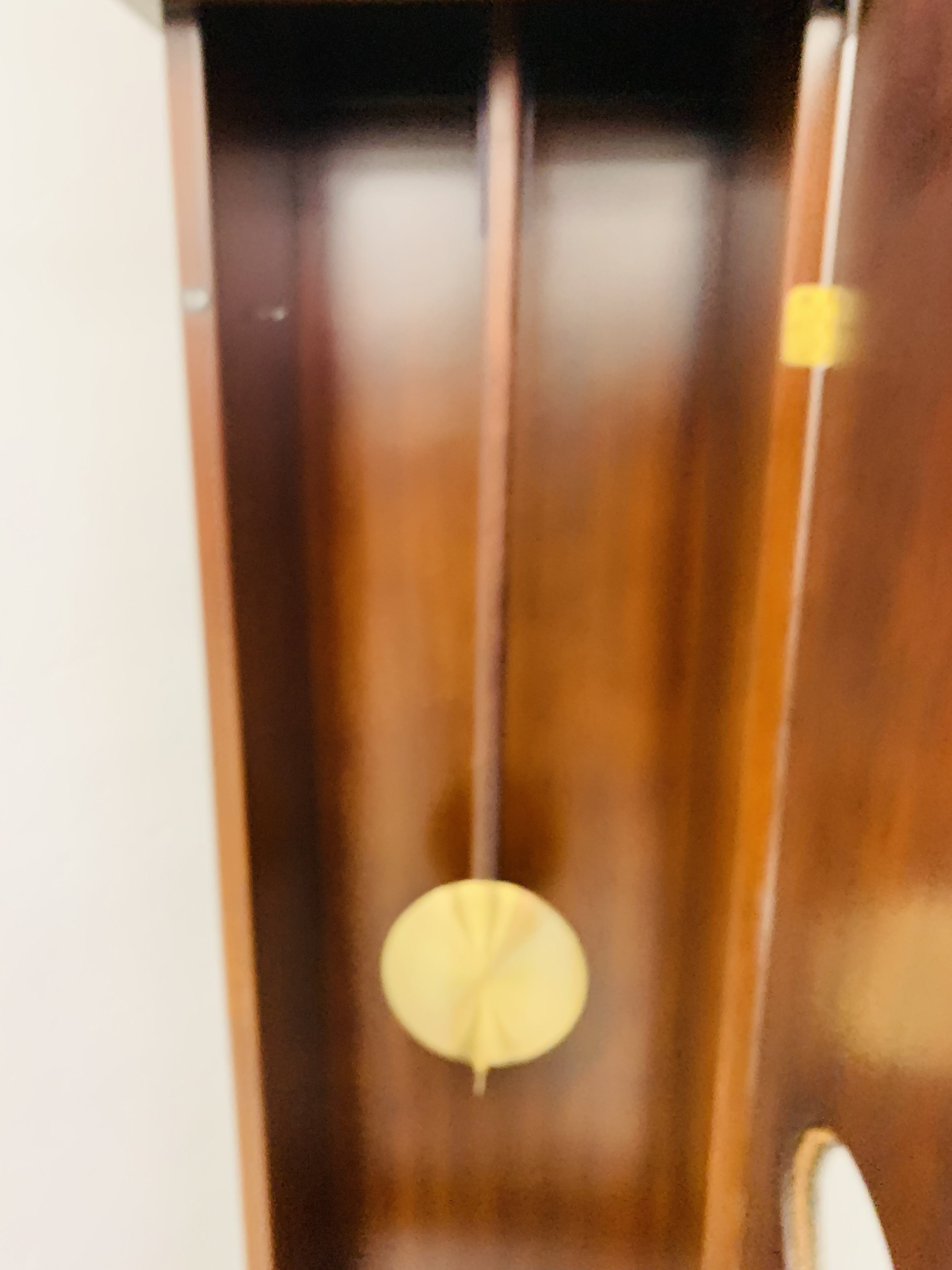 A GOOD QUALITY REPRODUCTION LONG CASE CLOCK - WESTMINSTER CHIME - SOLD AS SEEN - Image 16 of 19