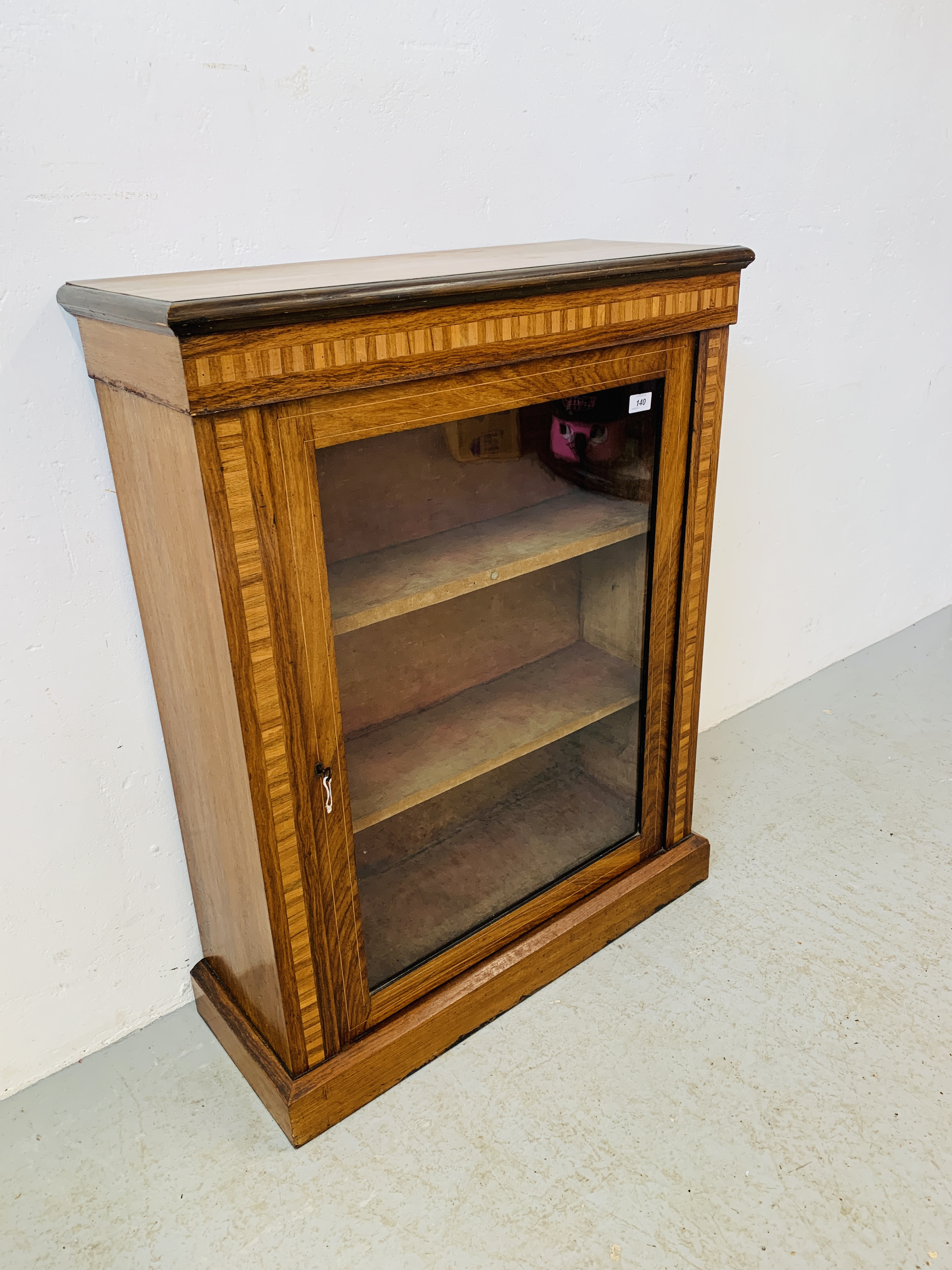 EDWARDIAN GLAZED FRONT DISPLAY CABINET - H 67CM X D 30CM X W 75CM. - Image 3 of 9