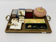 VINTAGE TWO HANDLED WOODEN TRAY WITH A COLLECTION OF VINTAGE COSTUME JEWELLERY TO INCLUDE BROOCHES,