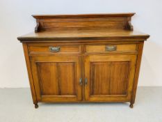 A MAHOGANY VICTORIAN TWO DRAWER SIDEBOARD, WIDTH 138CM, HEIGHT 117CM, DEPTH 53.