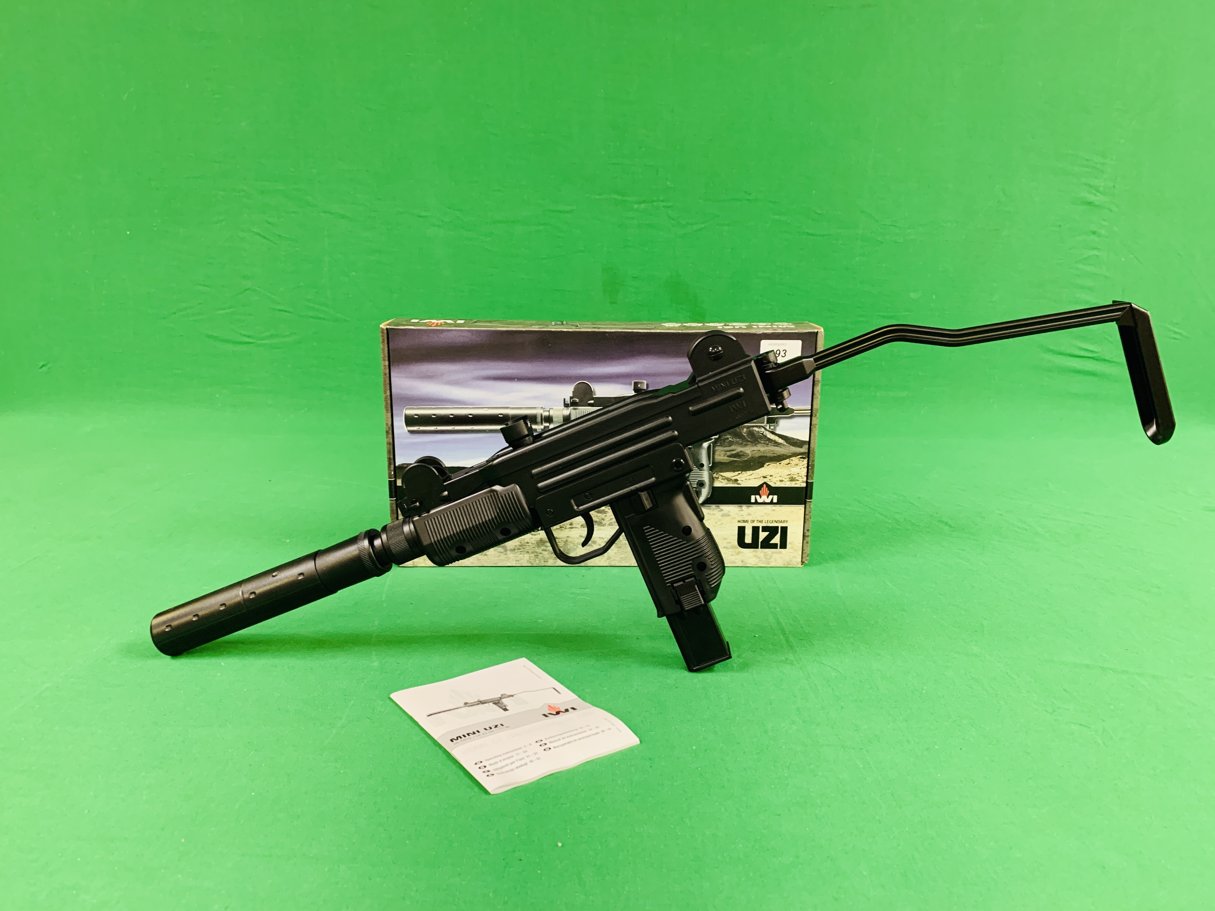 AN IWI MINI UZi CO² .