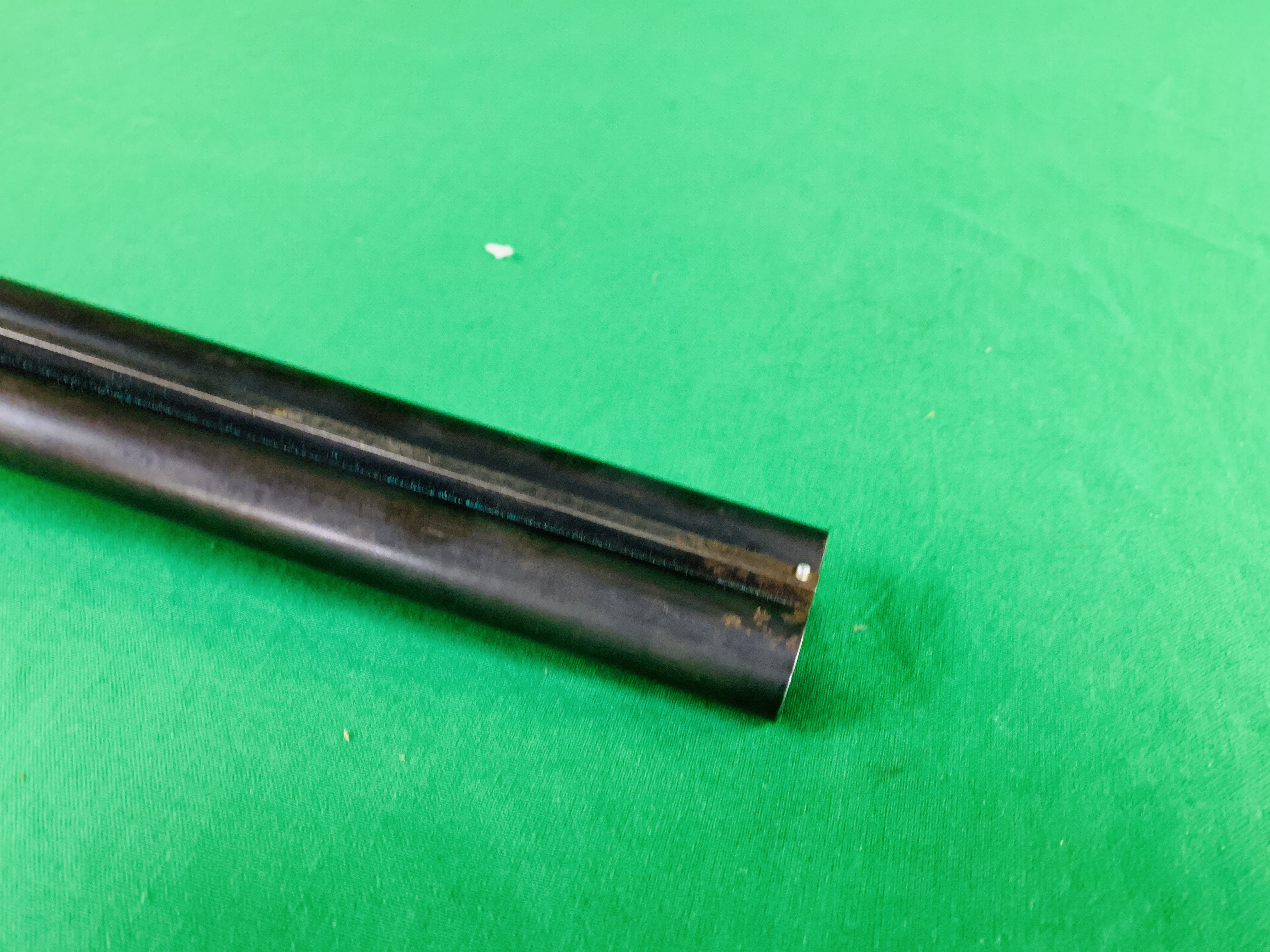 AYA 12 BORE SIDE BY SIDE SHOTGUN # 528892 - (ALL GUNS TO BE INSPECTED AND SERVICED BY QUALIFIED - Image 6 of 8